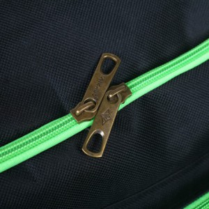 Duża torba wędkarska Method Feeder MIKADO pojemna