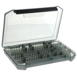 PUDEŁKO MIKADO NA PRZYNĘTY UAC-035 20.5x14.5x2.7cm